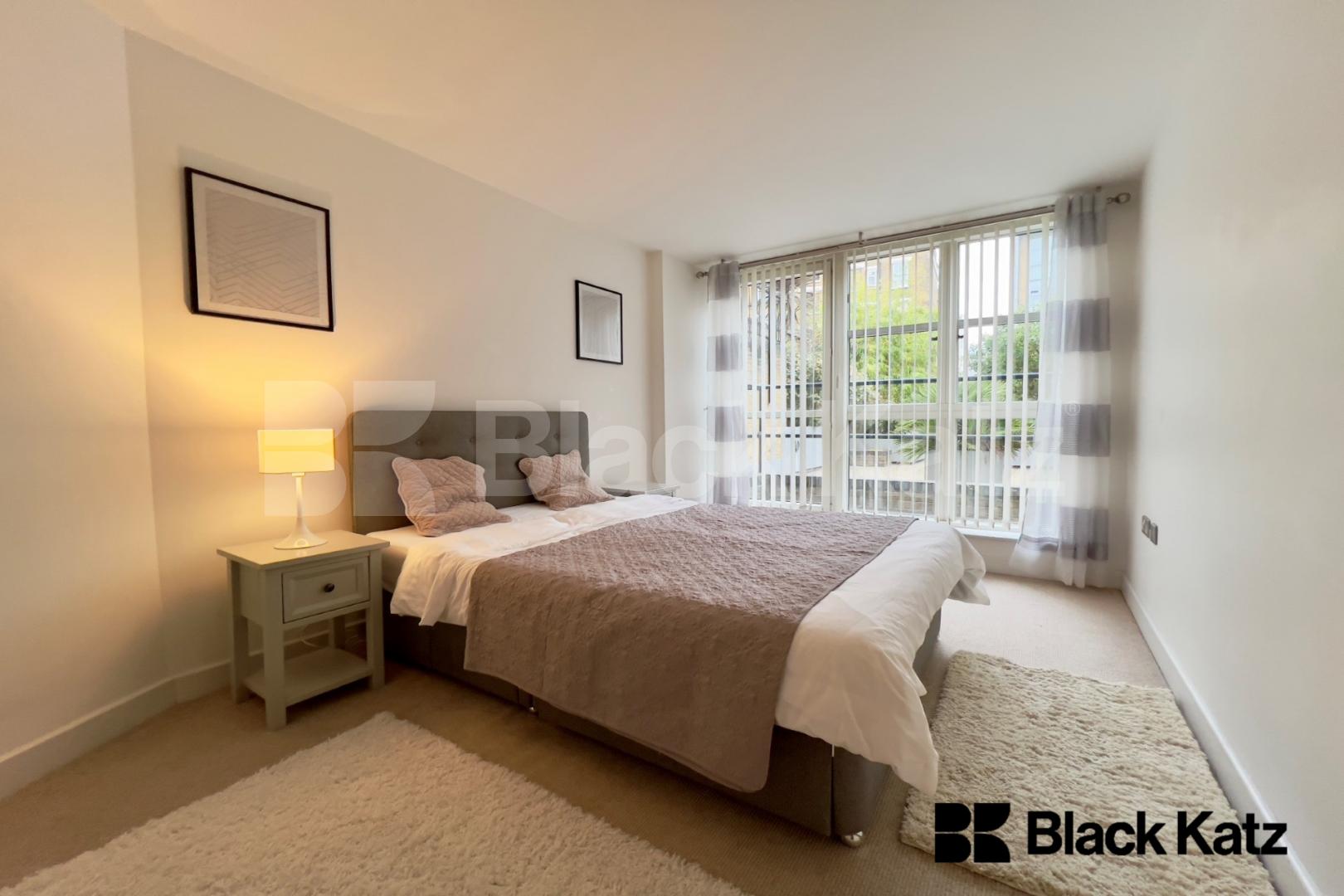 Superbly Located One Bedroomed Apartment  Isaac Way, Borough